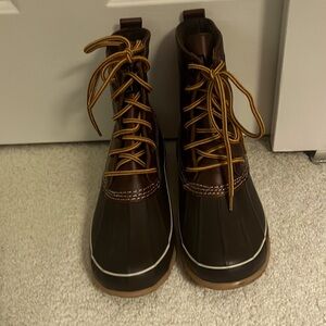 Waterproof duck boots